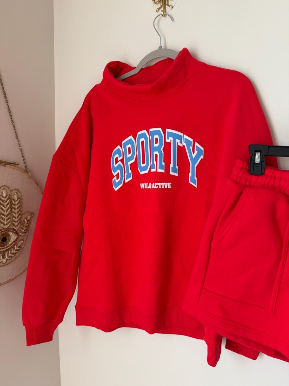 Viral WILO Sporty Red mock neck Sweatshirt & Shorts Set - Picture 3 of 8